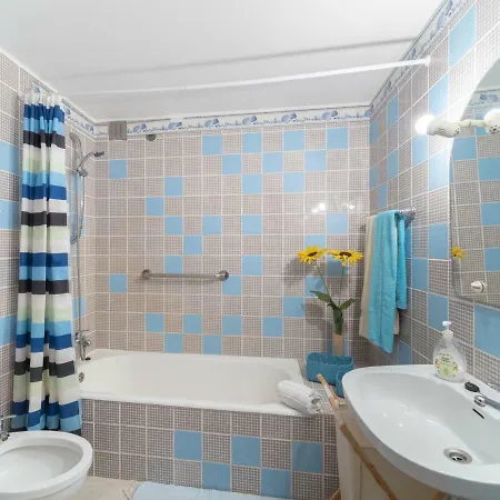 Apartment Blue Lk *